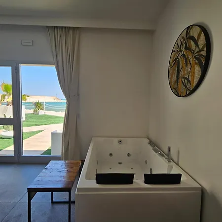 Hotel Dada And Sea *