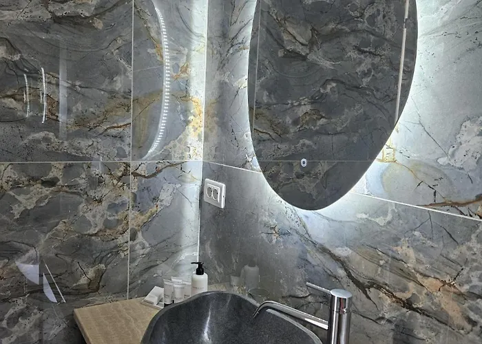 Hotel Dada And Sea *